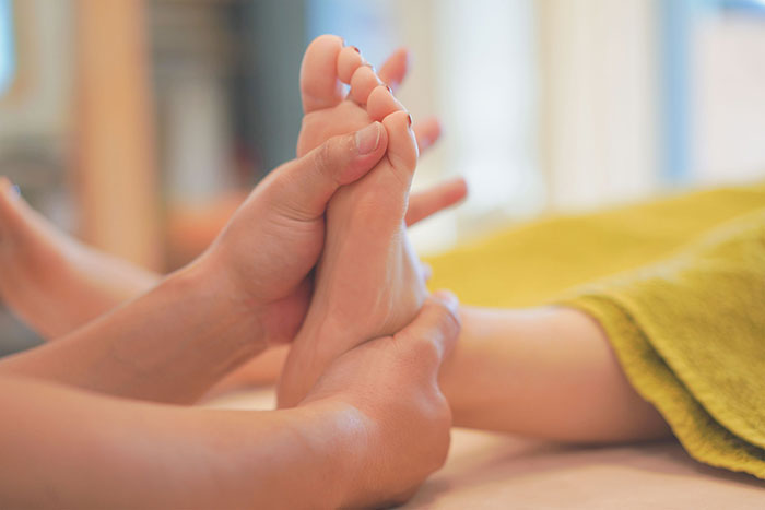 有痛性外脛骨は当院にお任せ下さい